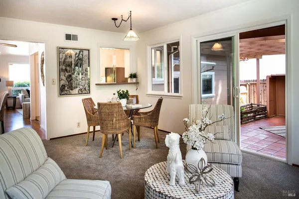 $987,317 | 7949 Tocchini Street, Sebastopol, CA 95472