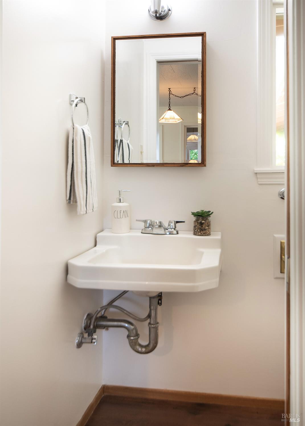 7949 Tocchini Street Sebastopol, CA 95472 - Photo 23 of 34 Half bath in family room.