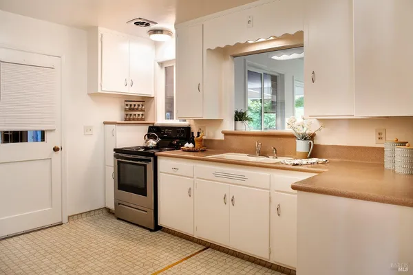 $987,317 | 7949 Tocchini Street, Sebastopol, CA 95472