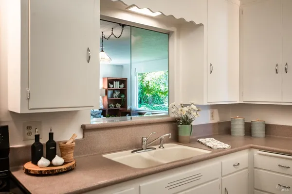 $987,317 | 7949 Tocchini Street, Sebastopol, CA 95472