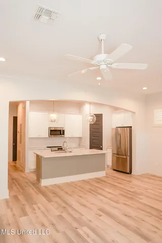 $425,000 | 216 Carre Court, Unit 14, Bay St. Louis, MS 39520