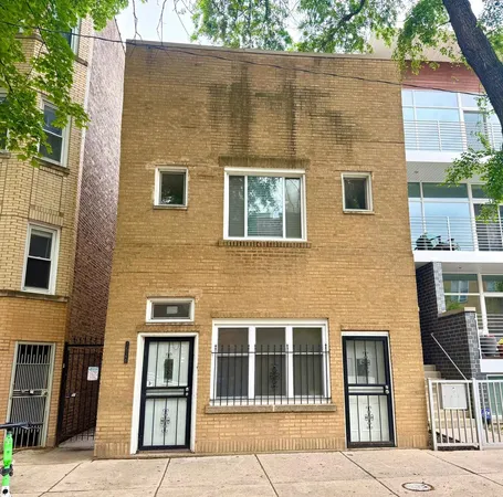 $1,850 | 1526 North Artesian Avenue, Unit CH, Chicago, IL 60622