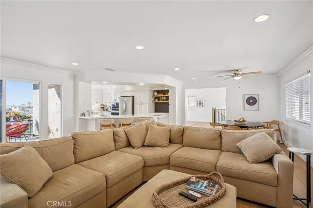 $11,000 | 656 7th Street, Hermosa Beach, CA 90254