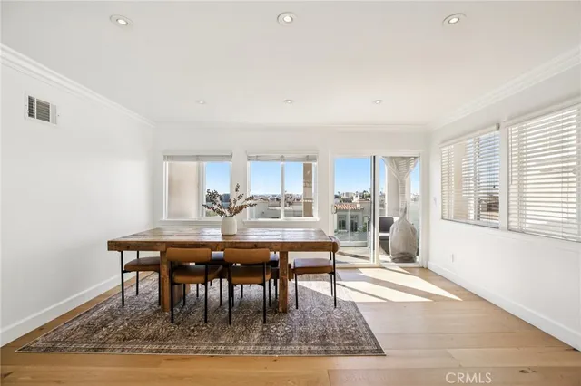 $11,000 | 656 7th Street, Hermosa Beach, CA 90254