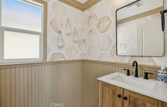 $11,000 | 656 7th Street, Hermosa Beach, CA 90254