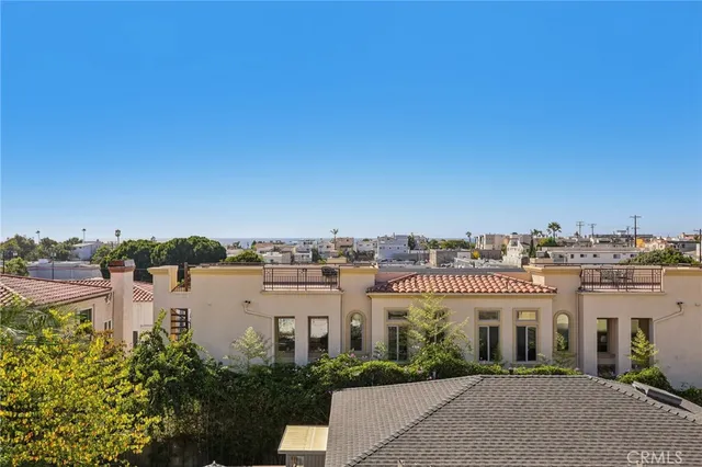 $11,000 | 656 7th Street, Hermosa Beach, CA 90254