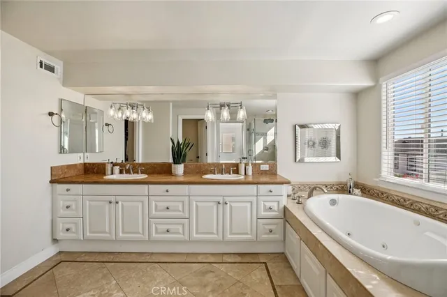 $11,000 | 656 7th Street, Hermosa Beach, CA 90254