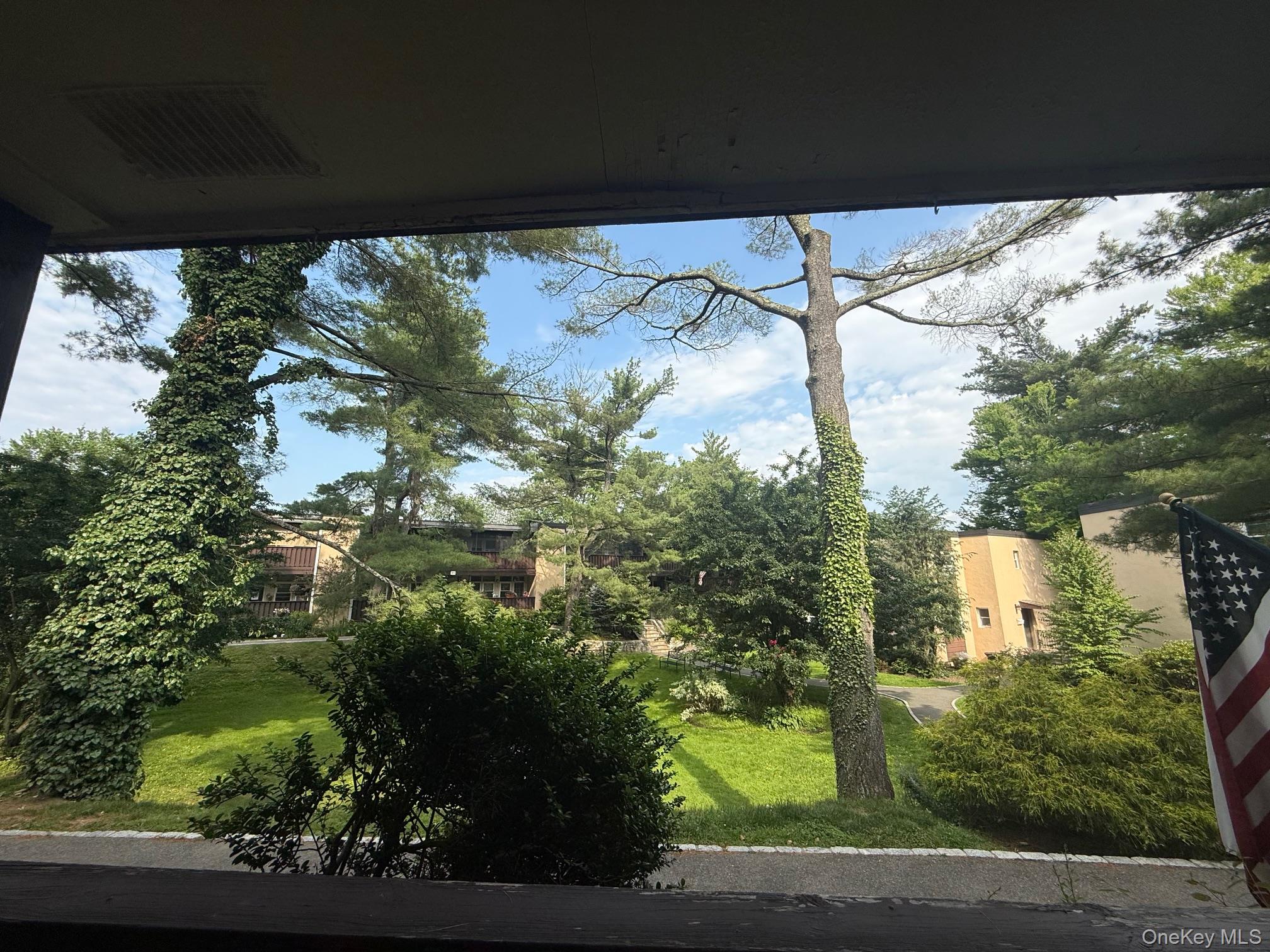 103 Wiltshire Road, Unit D4 Scarsdale, NY 10583 - Photo 8 of 23