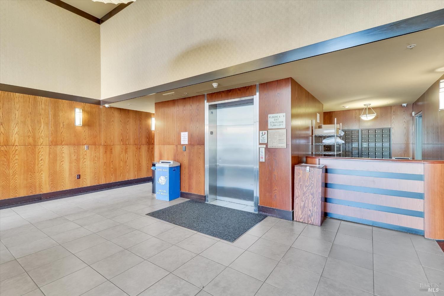 423 7th Street, Unit 105 Oakland, CA 94607 - Photo 4 of 28