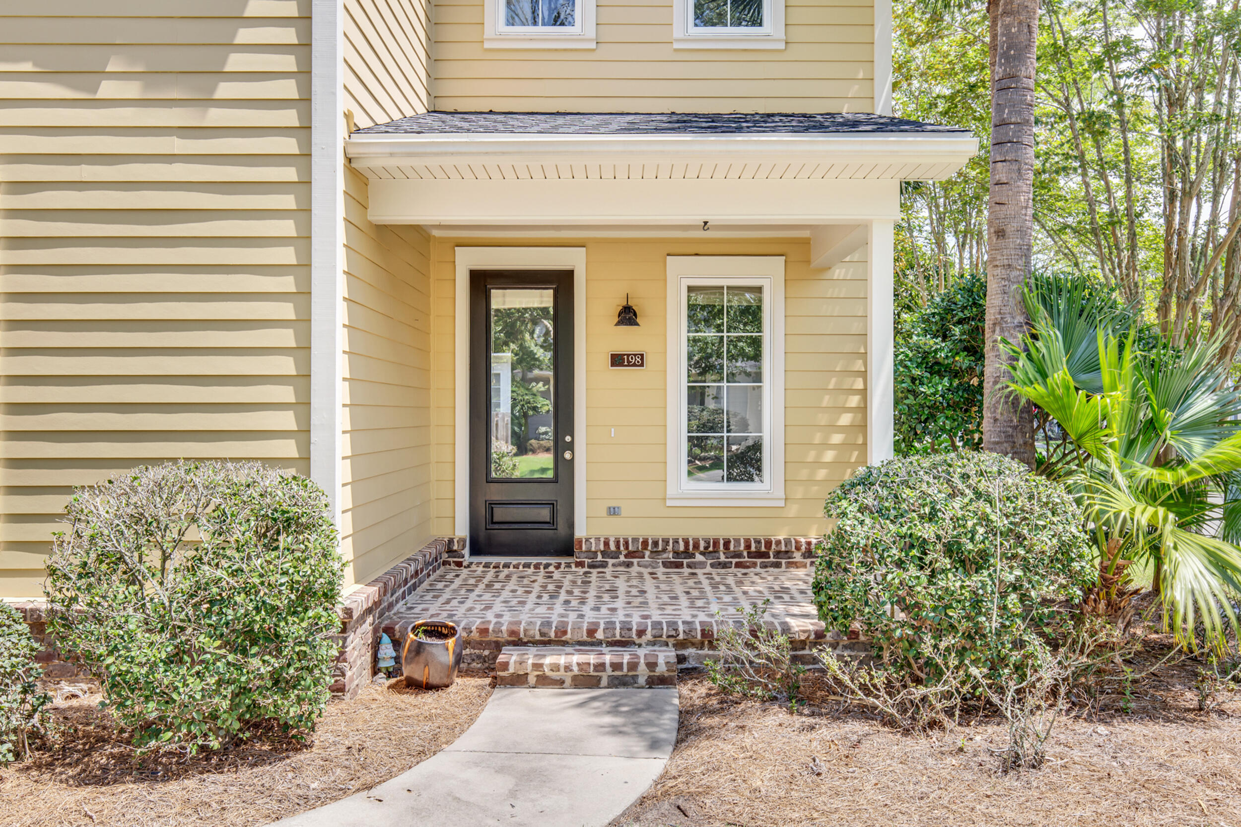198 South Zander Way Santa Rosa Beach, FL 32459 - Photo 3 of 37 front view of a house