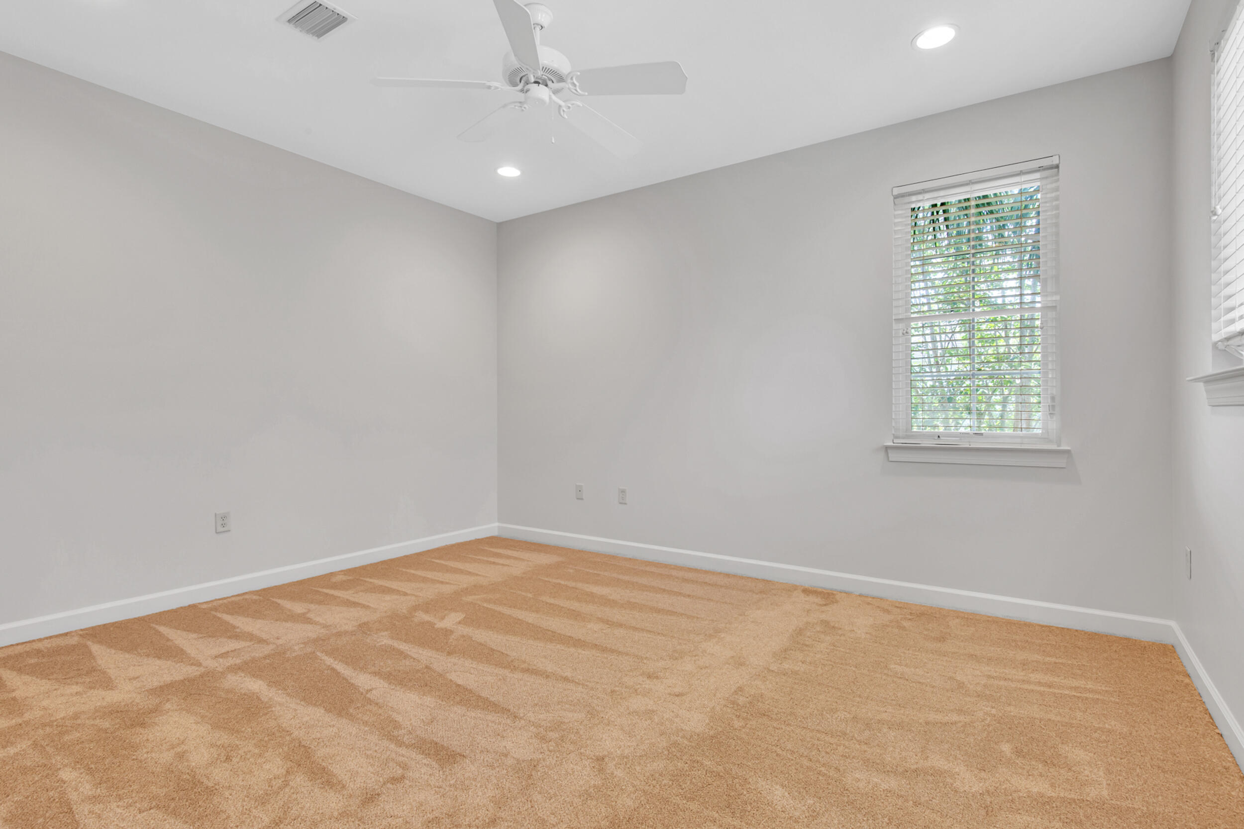 198 South Zander Way Santa Rosa Beach, FL 32459 - Photo 26 of 37 an empty room with a window