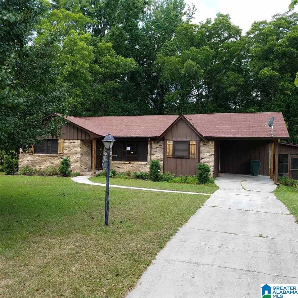 707 3rd Street North Clanton, AL 35045 - Photo 1 of 13