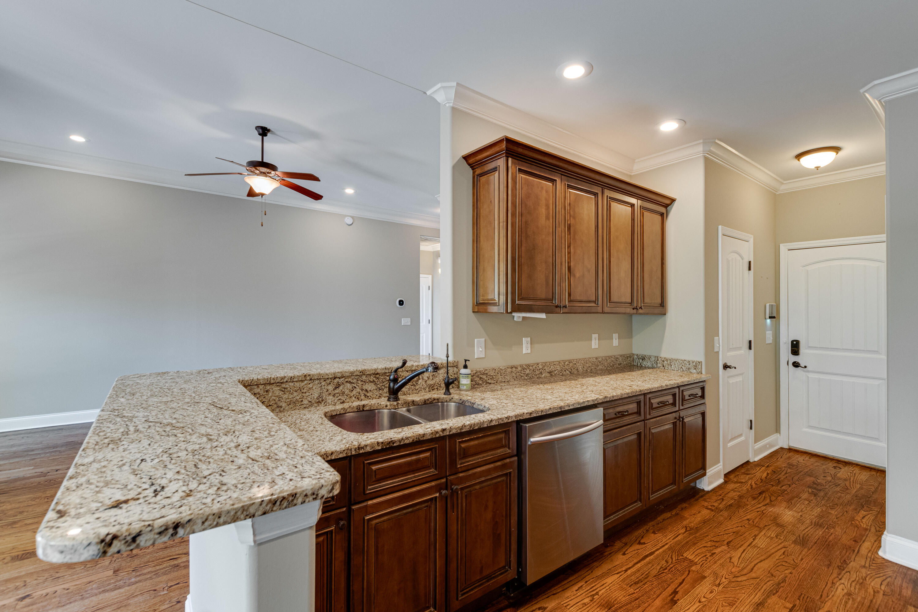 6580 Kenton Ridge Circle Chattanooga, TN 37421 - Photo 8 of 30 10-6580 Kenton Ridge-10