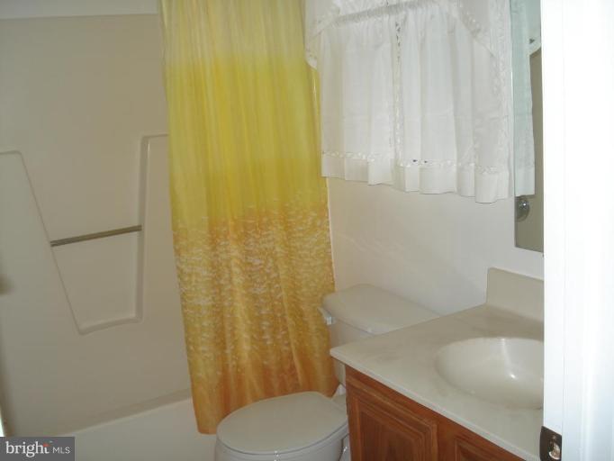 9019 Fieldchat Road Nottingham, MD 21236 - Photo 11 of 16 Master bath