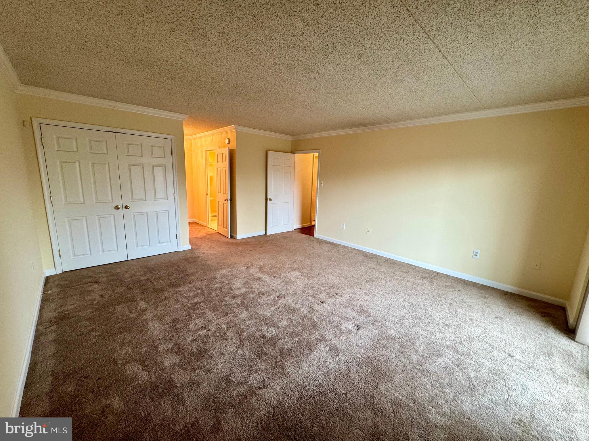 800 Avondale Road, Unit 5L Wallingford, PA 19086 - Photo 15 of 24 Primary bedroom