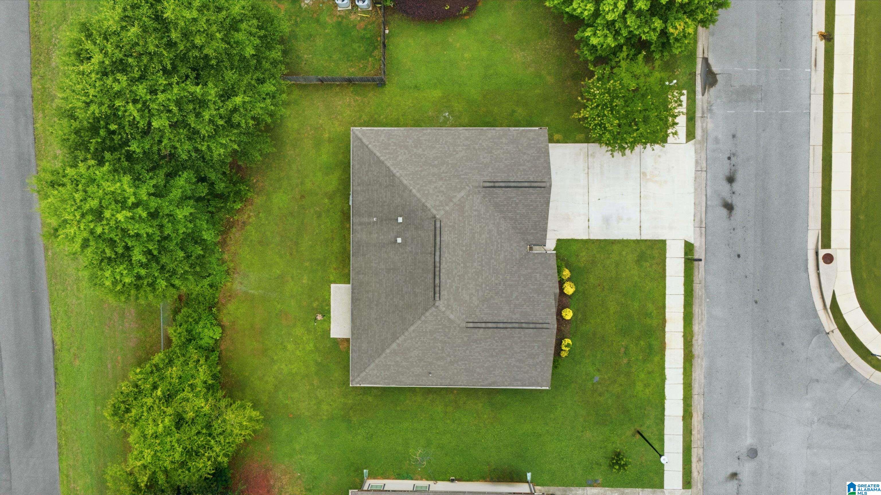 106 Falling Waters Lane Alabaster, AL 35114 - Photo 32 of 36