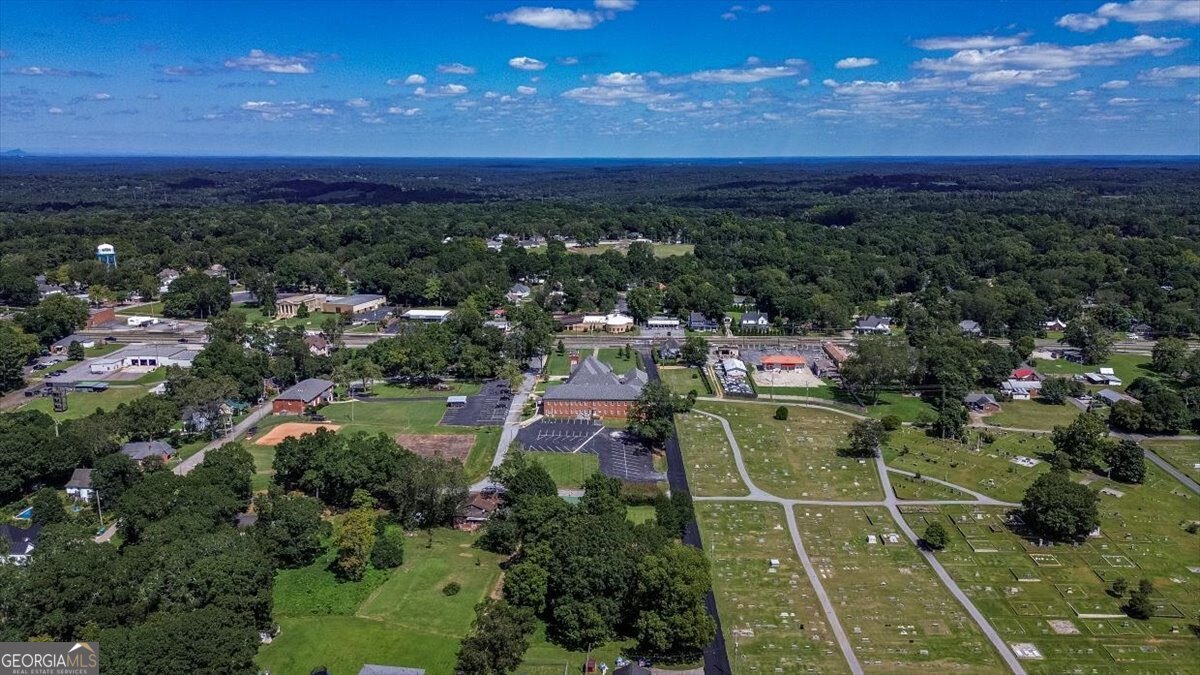 172 Scott Street Commerce, GA 30529 - Photo 10 of 10 a view of a city