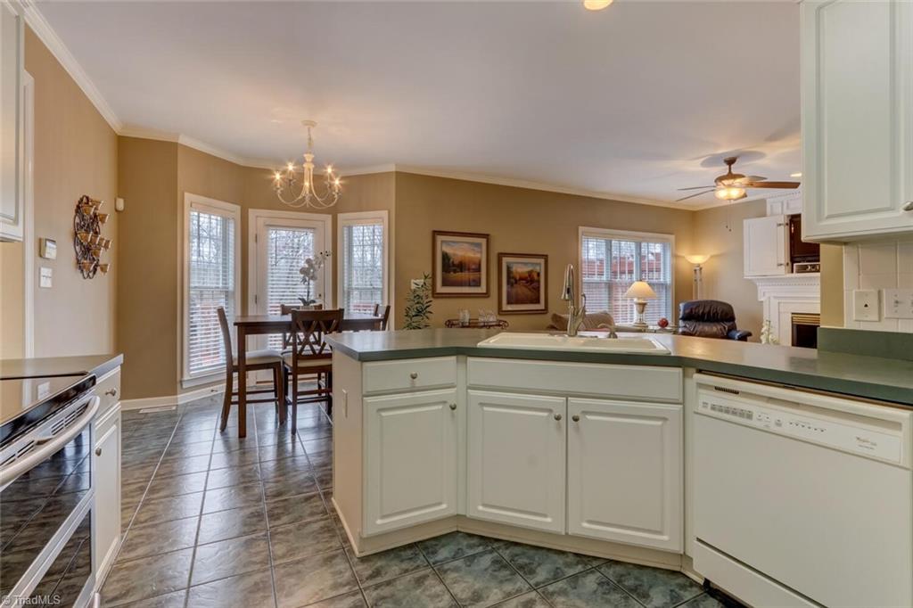 2711 Currieton Court Oak Ridge, NC 27310 - Photo 12 of 37