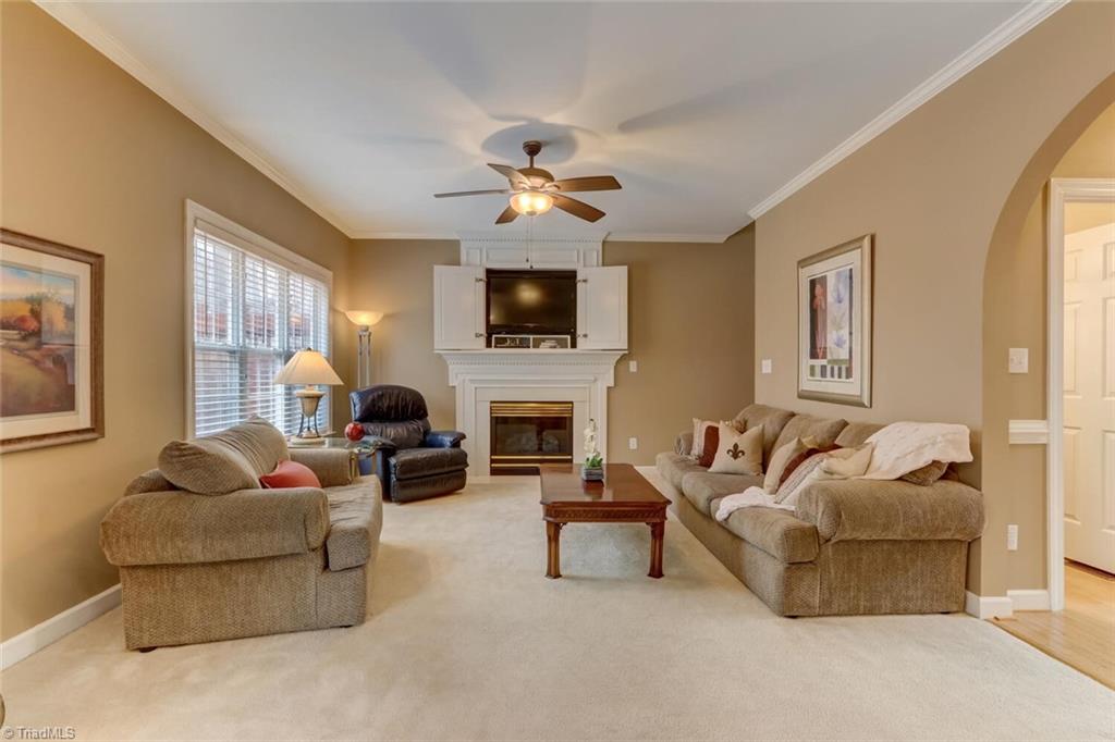 2711 Currieton Court Oak Ridge, NC 27310 - Photo 3 of 37