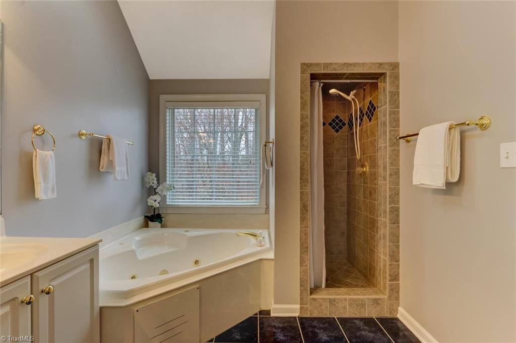 2711 Currieton Court Oak Ridge, NC 27310 - Photo 21 of 37