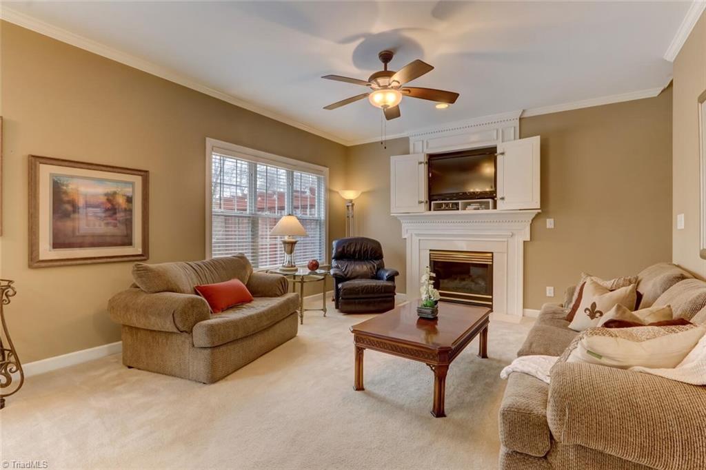 2711 Currieton Court Oak Ridge, NC 27310 - Photo 5 of 37