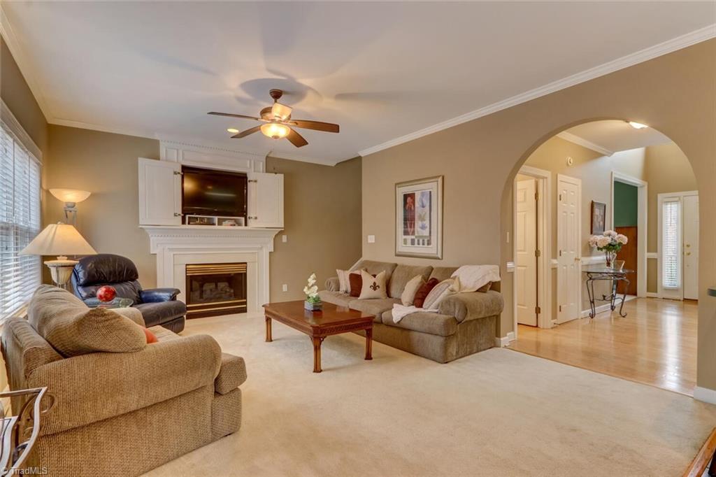 2711 Currieton Court Oak Ridge, NC 27310 - Photo 7 of 37