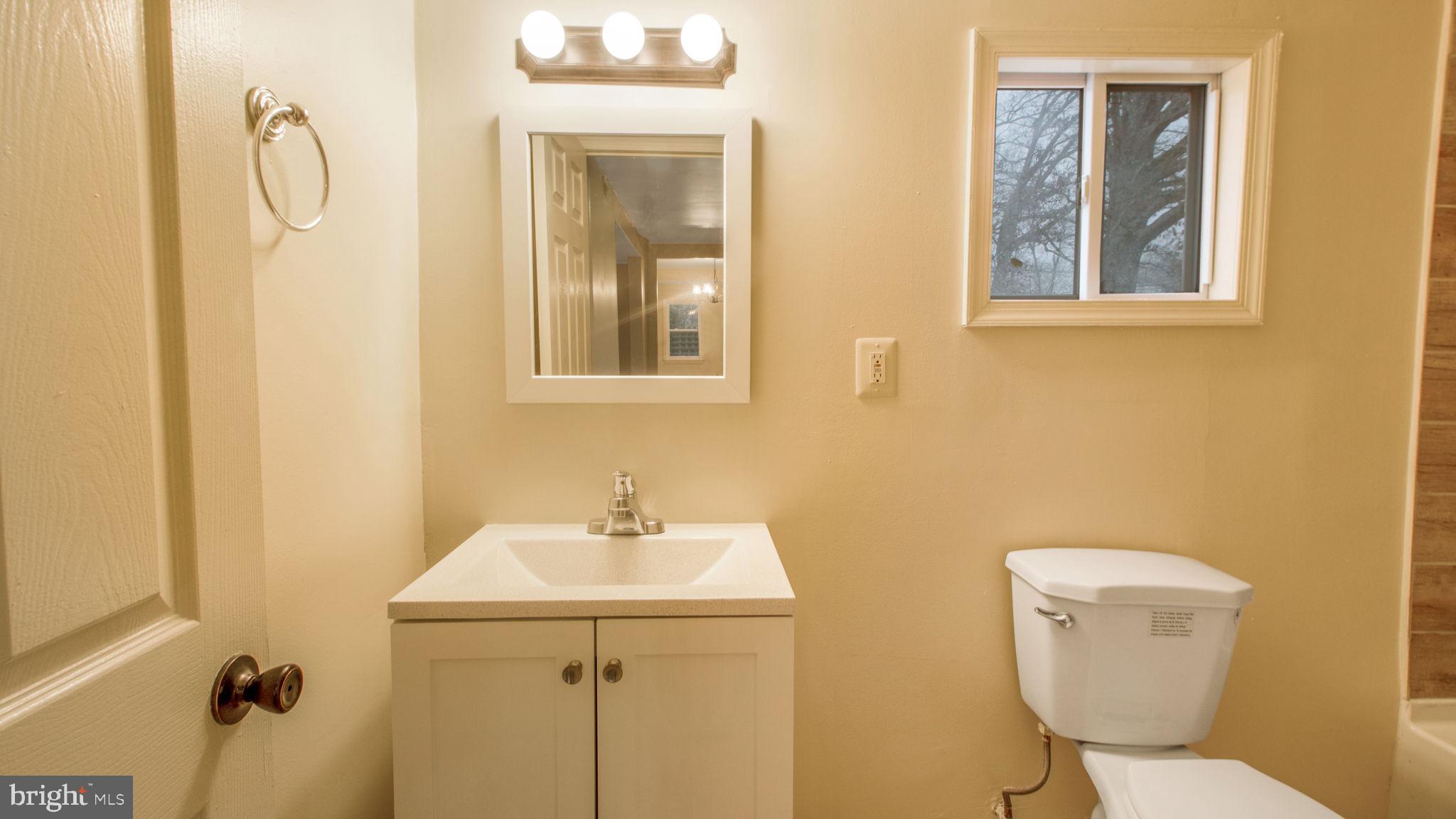 19005 Muncaster Road Derwood, MD 20855 - Photo 13 of 42 Gallery Image 13