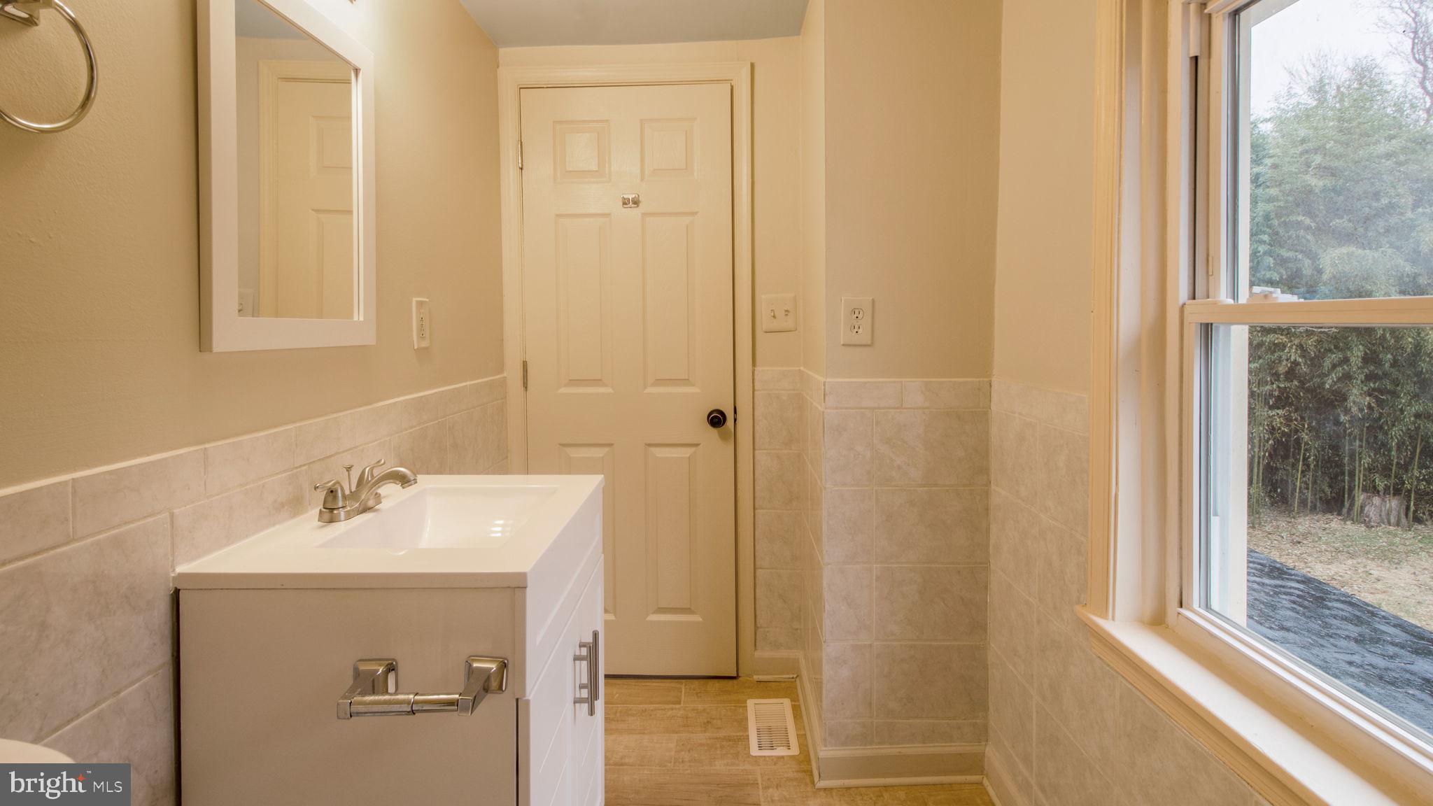 19005 Muncaster Road Derwood, MD 20855 - Photo 32 of 42 Gallery Image 32