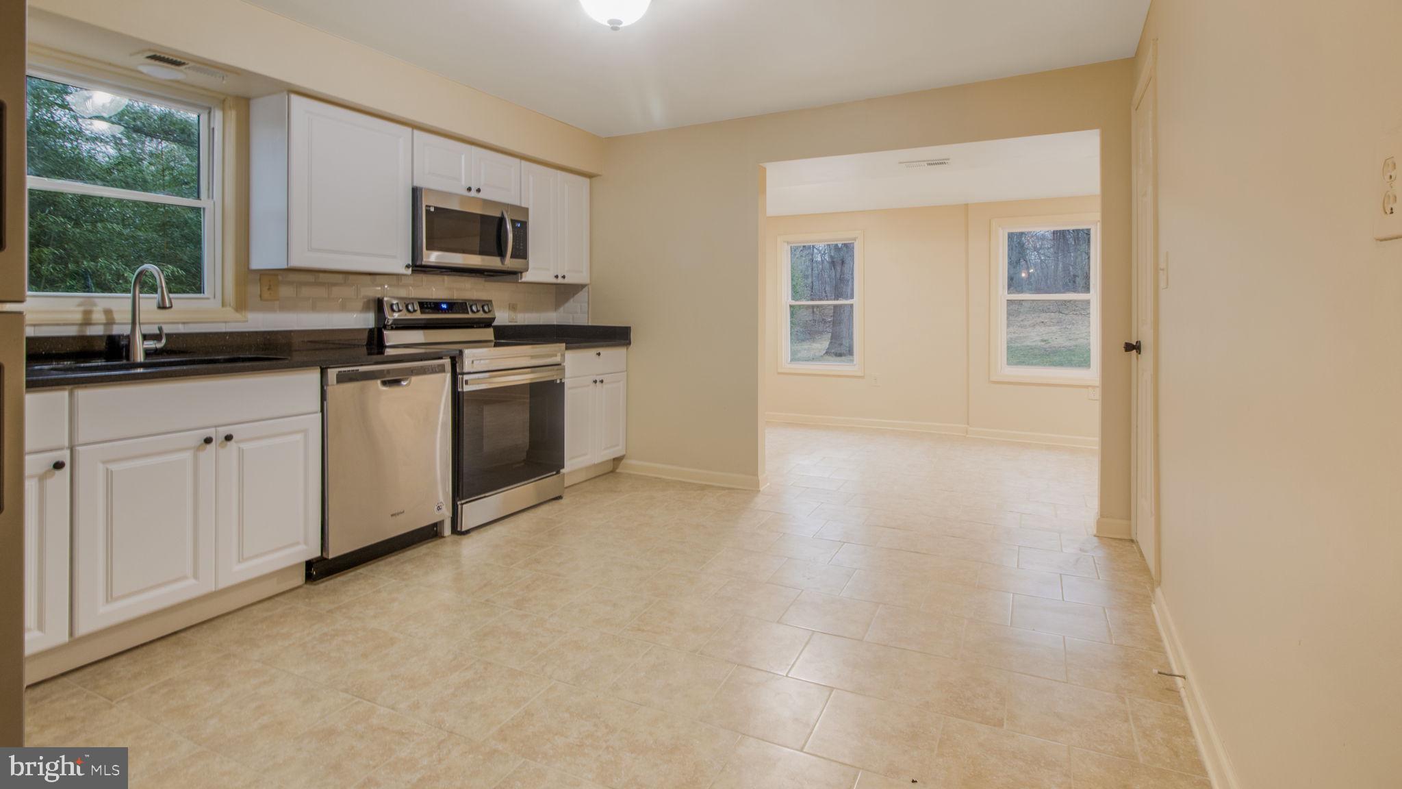 19005 Muncaster Road Derwood, MD 20855 - Photo 4 of 42 Gallery Image 4