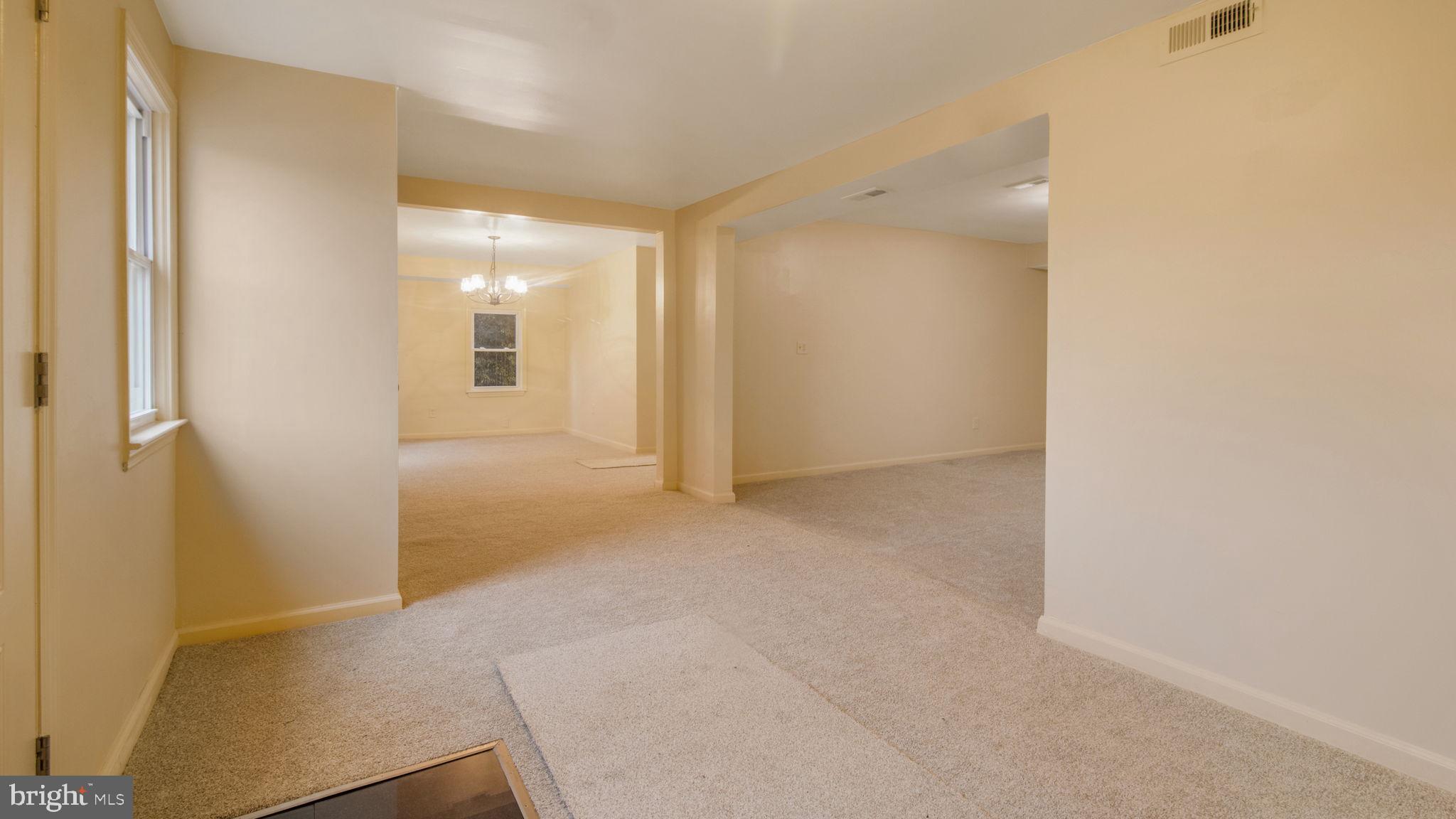 19005 Muncaster Road Derwood, MD 20855 - Photo 5 of 42 Gallery Image 5