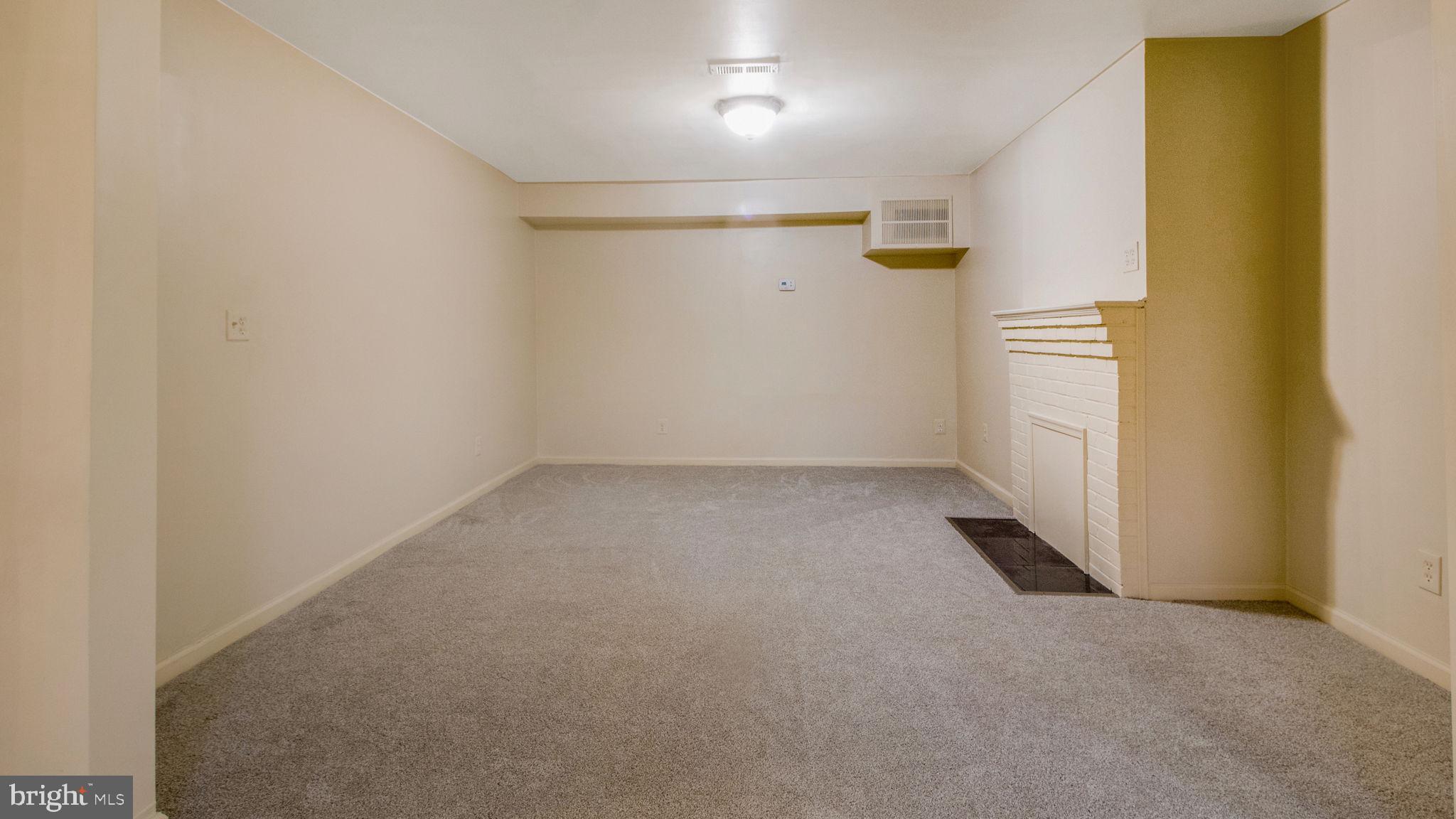 19005 Muncaster Road Derwood, MD 20855 - Photo 6 of 42 Gallery Image 6