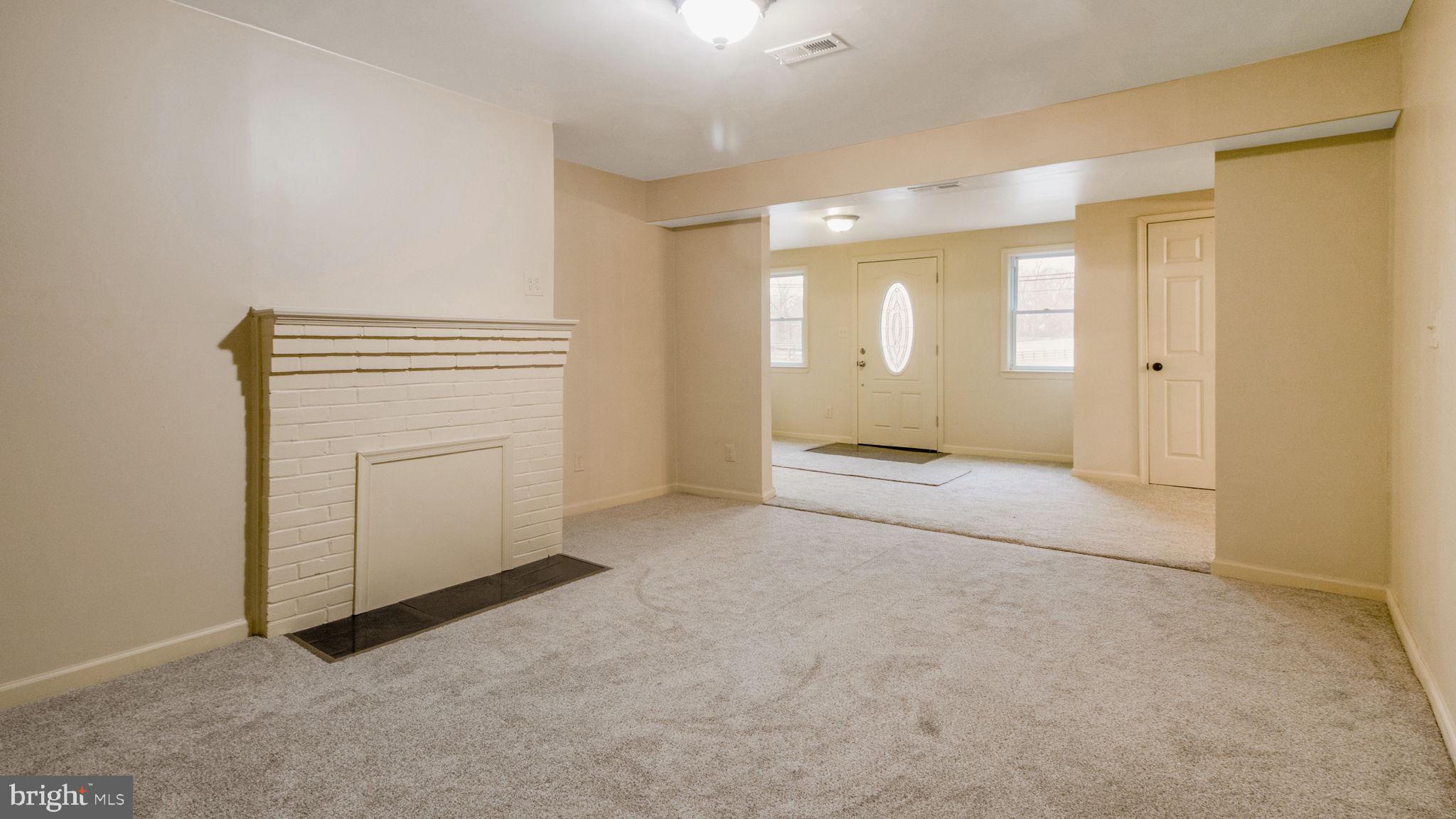 19005 Muncaster Road Derwood, MD 20855 - Photo 8 of 42 Gallery Image 8