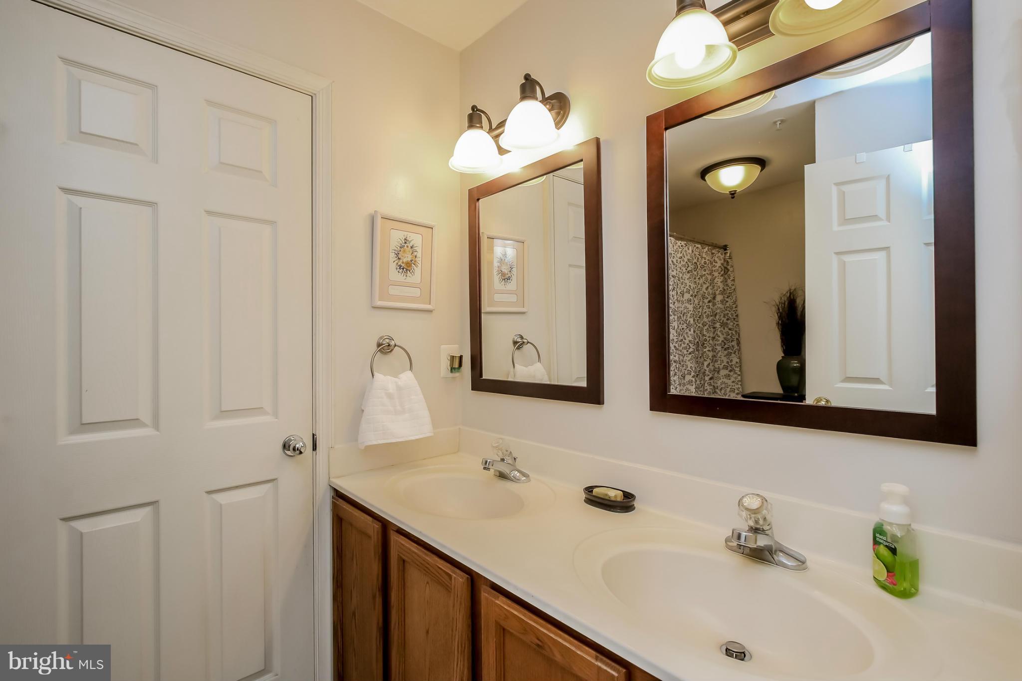 4425 Kentford Road Owings Mills, MD 21117 - Photo 16 of 30 Bath (Master)