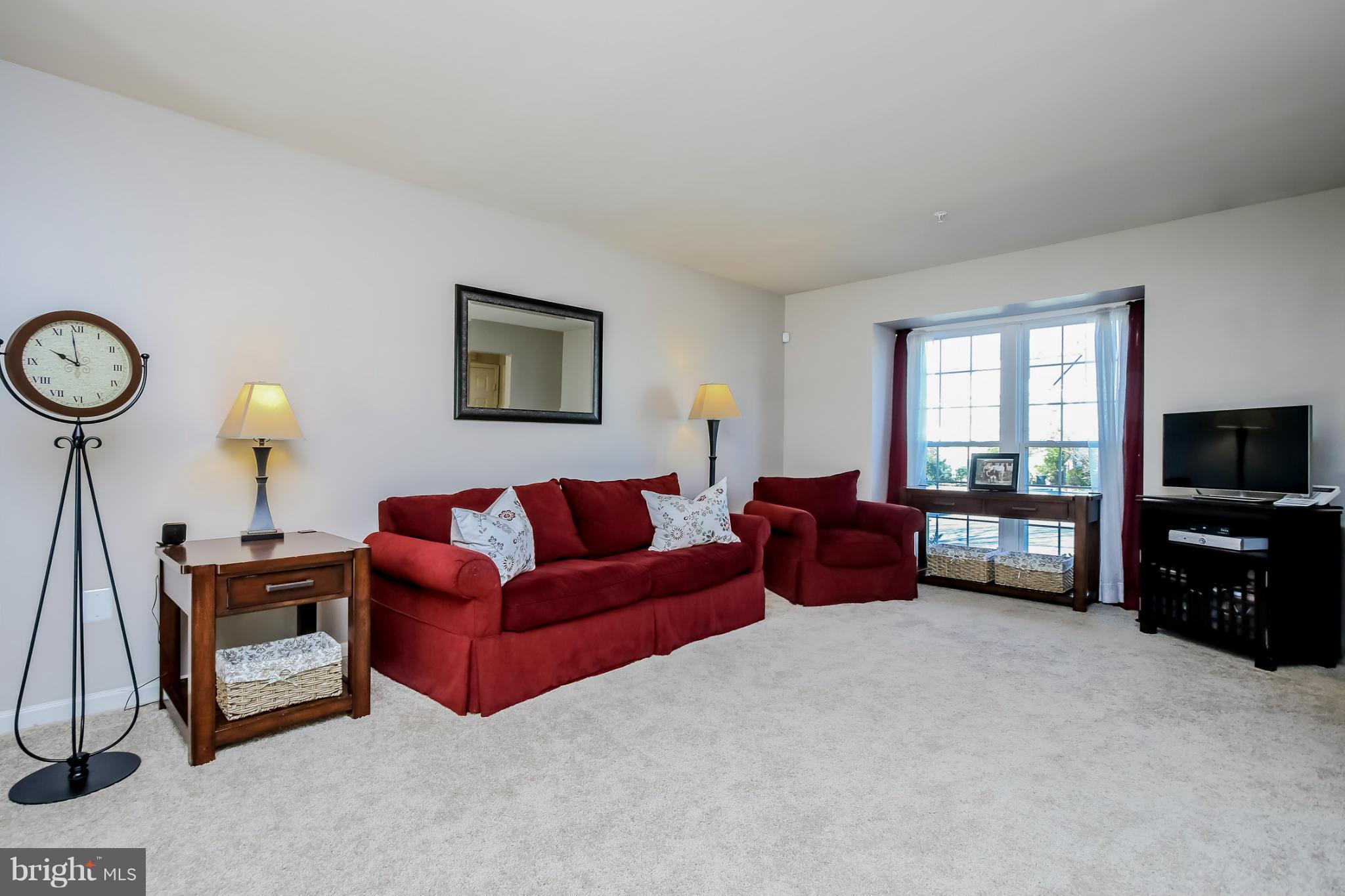 4425 Kentford Road Owings Mills, MD 21117 - Photo 6 of 30 Living Room
