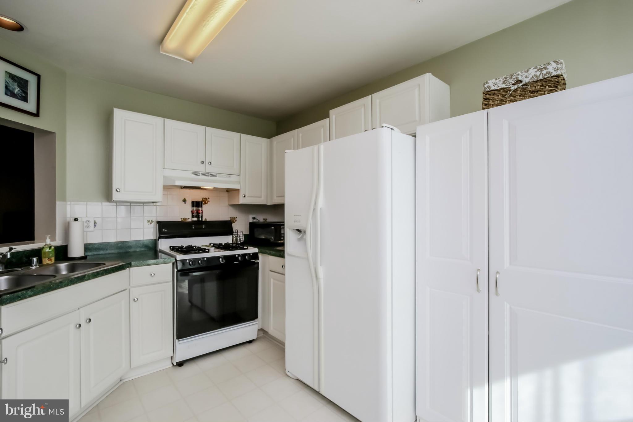 4425 Kentford Road Owings Mills, MD 21117 - Photo 10 of 30 Kitchen