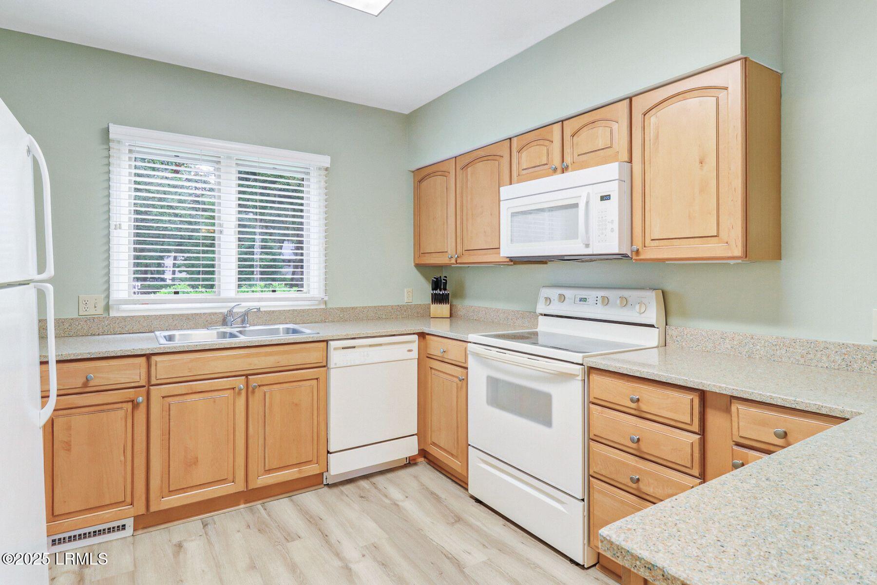 55 Barcelona Road, Unit 2602 Hilton Head Island, SC 29928 - Photo 14 of 39 Brigantine Quarters 260B