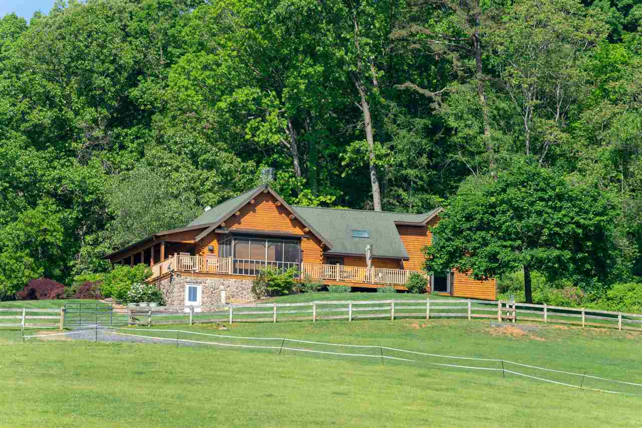 561 Dices Spring Road Weyers Cave, VA 24486 - Photo 4 of 49 Gallery Image 4