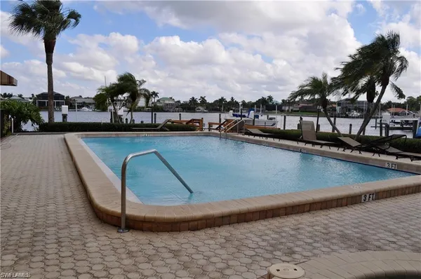 $8,000 | 271 Southbay Drive, Unit 235, Naples, FL 34108