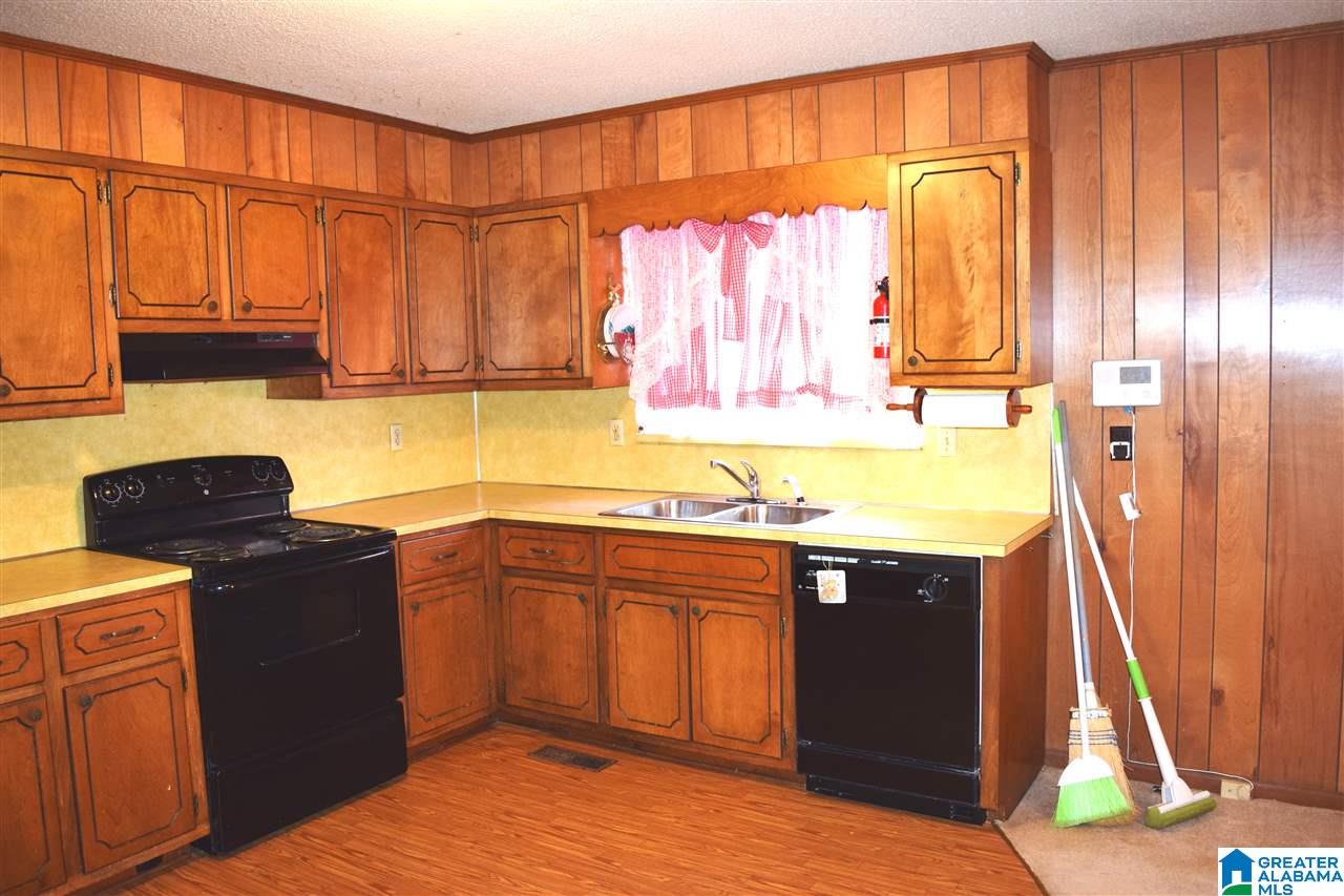 1340 Suncrest Road Bessemer, AL 35020 - Photo 11 of 48 Gallery Image 11