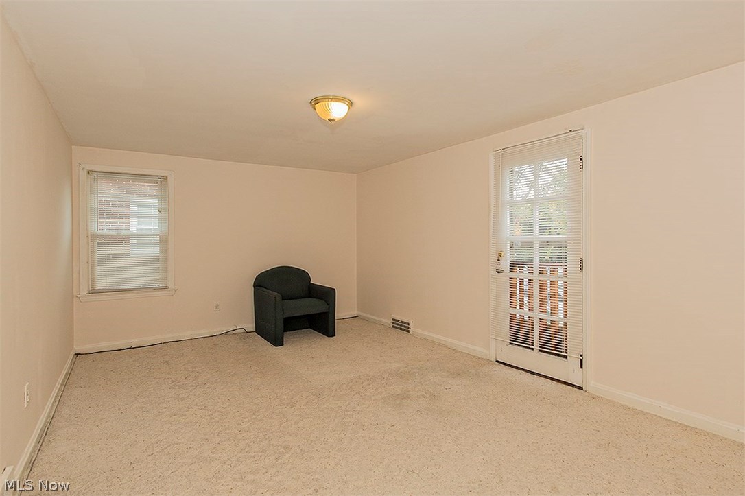 4434 Baintree Road Cleveland, OH 44118 - Photo 20 of 31