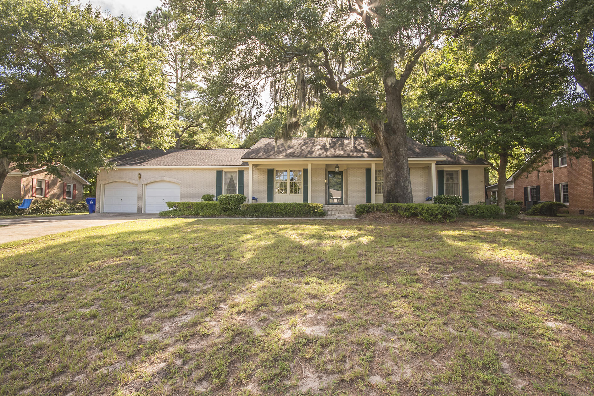 675 Pawley Road Mount Pleasant, SC 29464 - Photo 1 of 37 DSC_2270