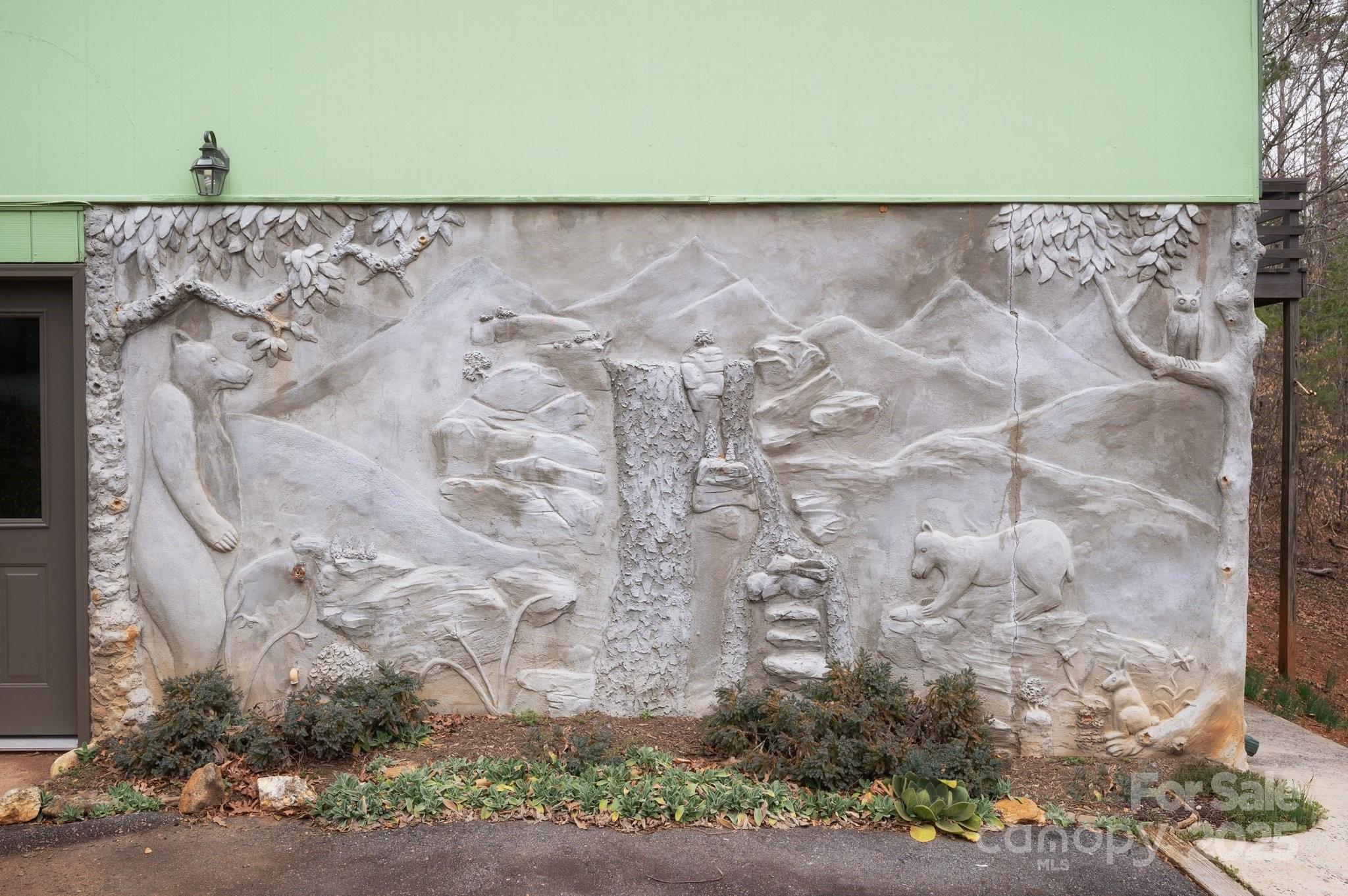 148 Pinecrest Drive Alexander, NC 28701 - Photo 4 of 31 a view of wooden floor