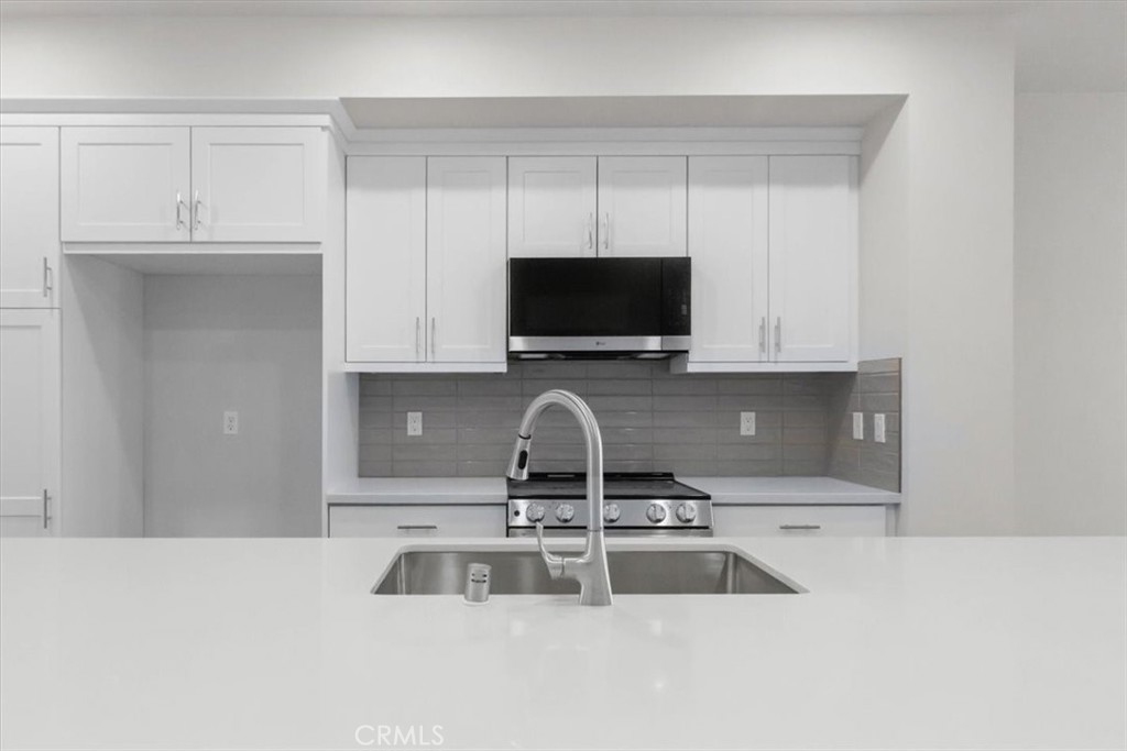 4005 Valley Oak Lane, Unit F El Monte, CA 91733 - Photo 8 of 11