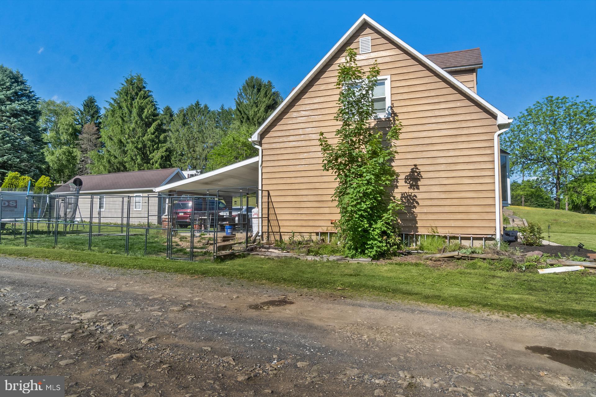 331 East Lizard Creek Road Lehighton, PA 18235 - Photo 9 of 37 Gallery Image 9