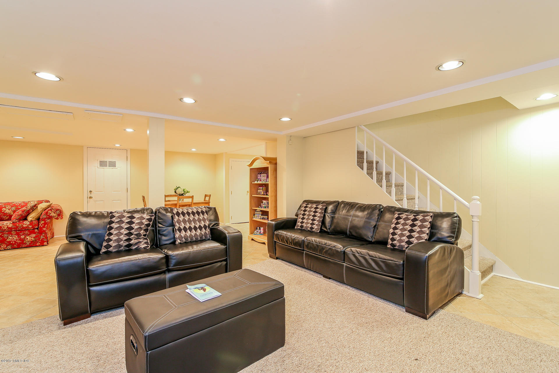 22 Griffith Road Riverside, CT 06878 - Photo 31 of 40 a living room with furniture and a couch