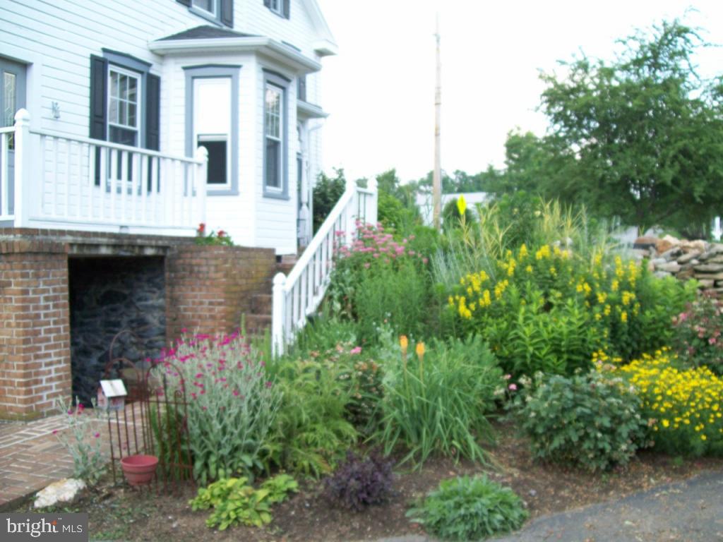 168 Witmer Road Lancaster, PA 17602 - Photo 16 of 25 Gallery Image 16