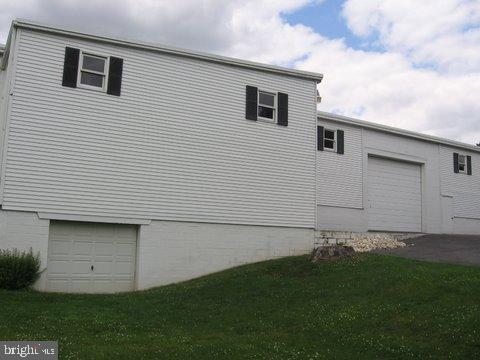 168 Witmer Road Lancaster, PA 17602 - Photo 6 of 25 Gallery Image 6