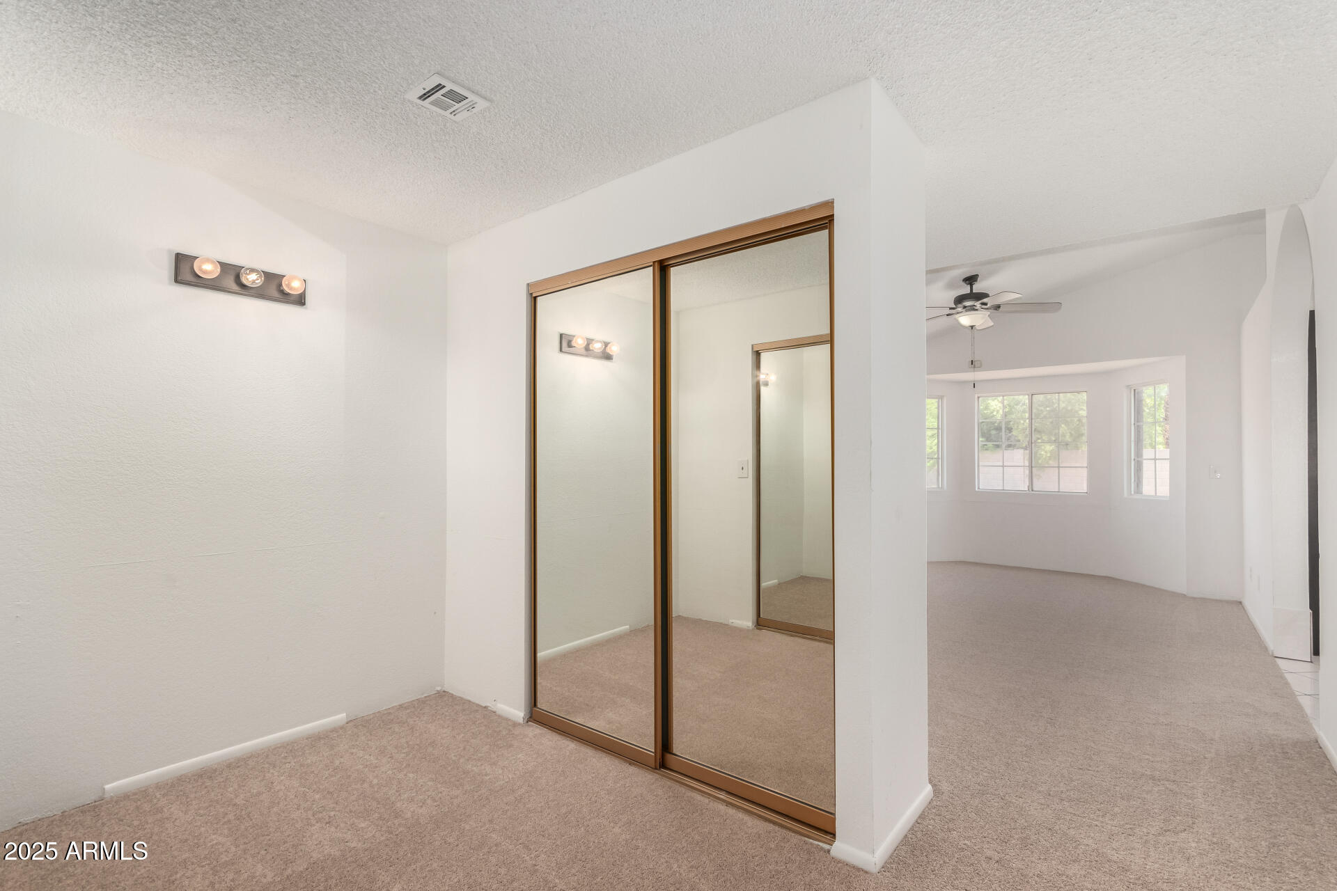 3419 North 70th Avenue Phoenix, AZ 85033 - Photo 13 of 31