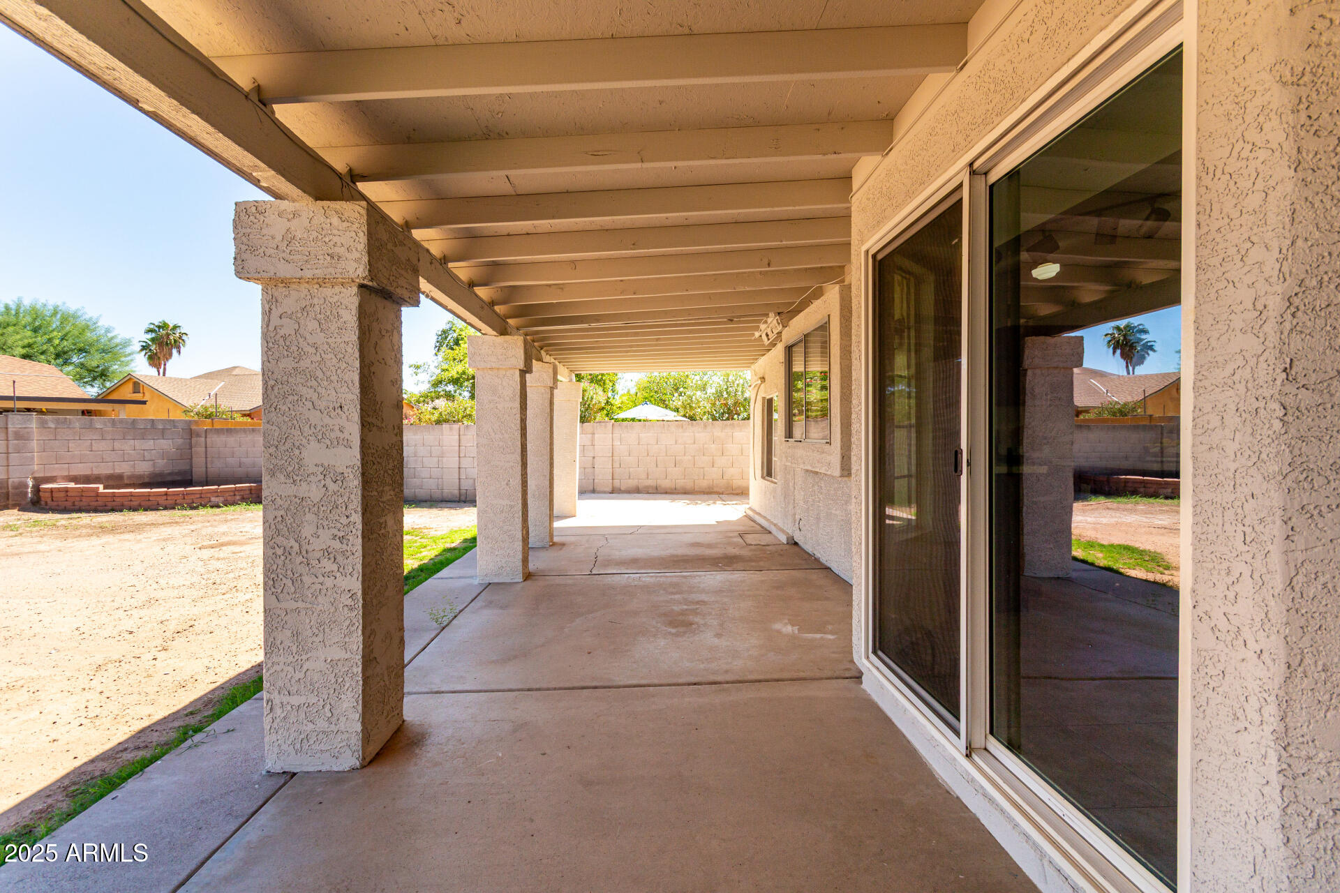 3419 North 70th Avenue Phoenix, AZ 85033 - Photo 24 of 31 a view of a hallway