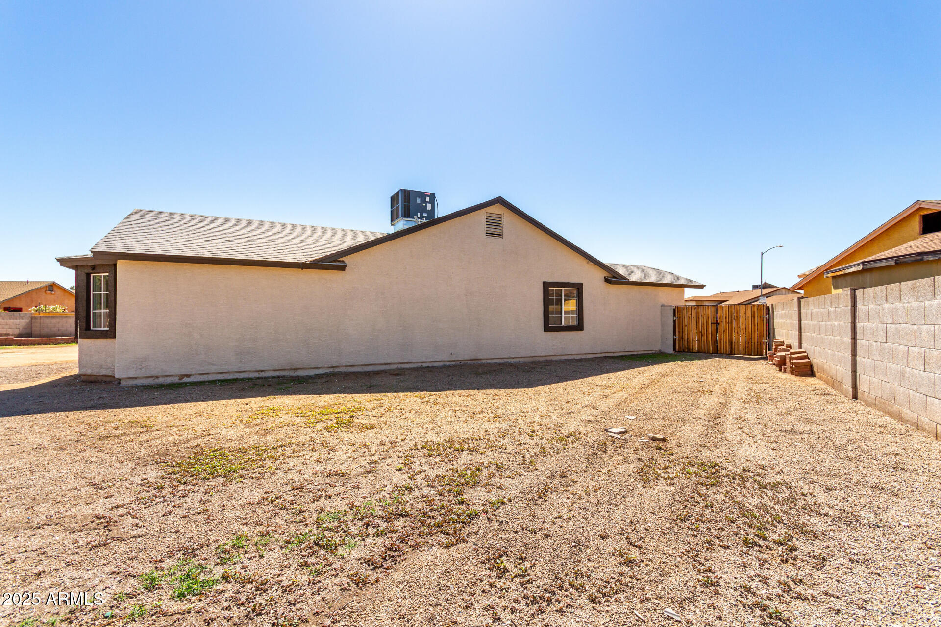 3419 North 70th Avenue Phoenix, AZ 85033 - Photo 27 of 31 a house view with a outdoor space
